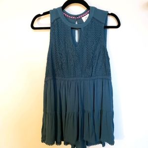 Lace Panel Tiered Sleeveless Top